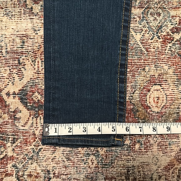 True Religion “Julie” Jeans Size 29 - Picture 3 of 6